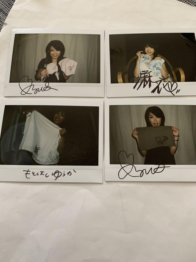 サイン入りポラロイド写真 Not YET アイドルグッズ サイン入りポラロイド写真 Not YET アイドルグッズ